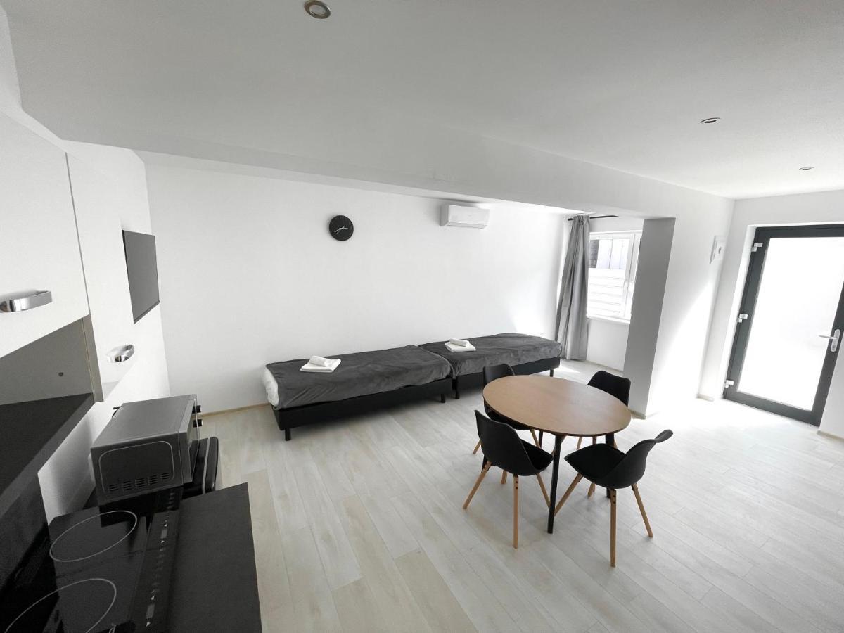 Mg Apartments Štúrovo Bagian luar foto